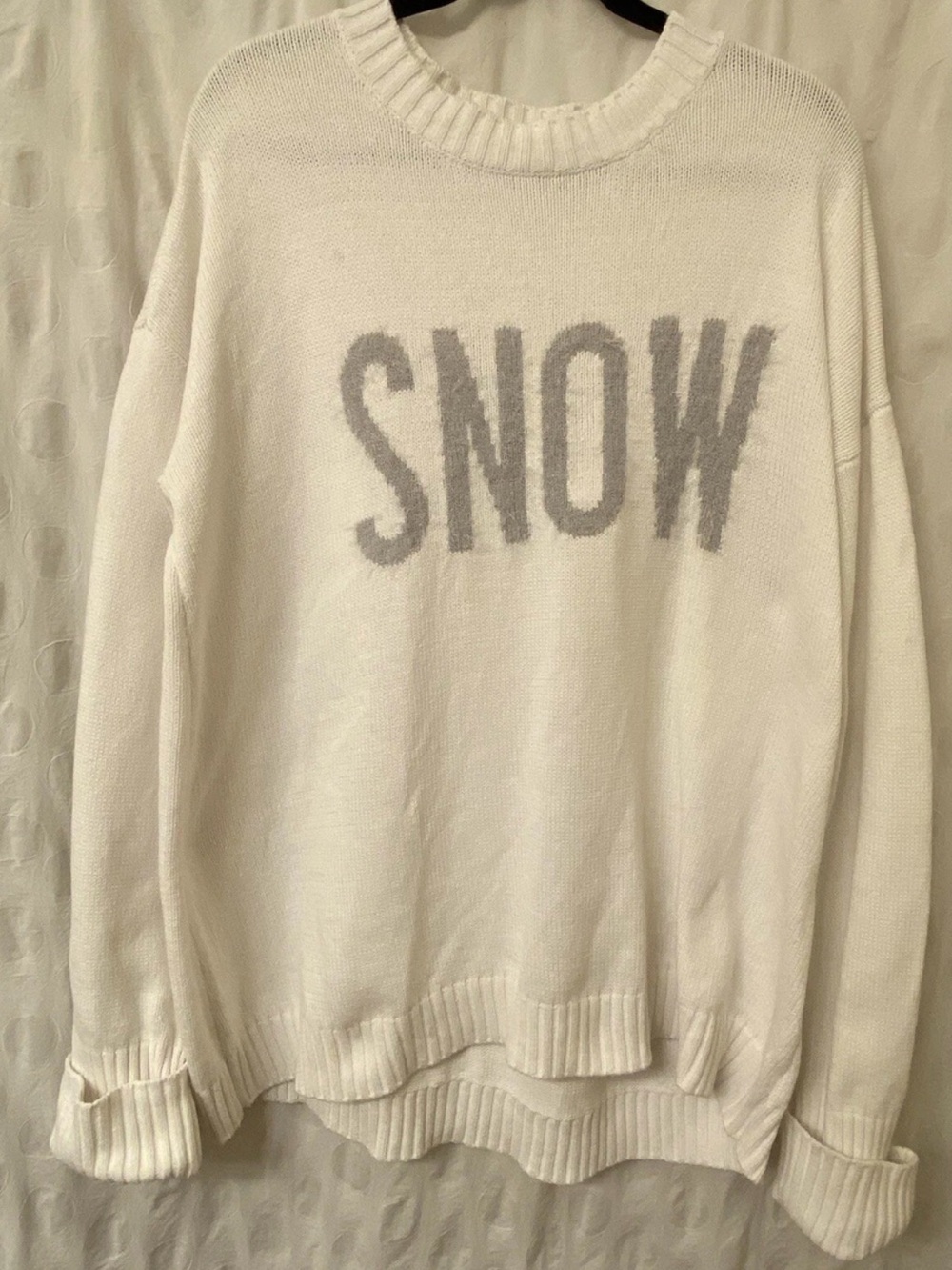 Fireside snow sweater from show me your mumu. size large.